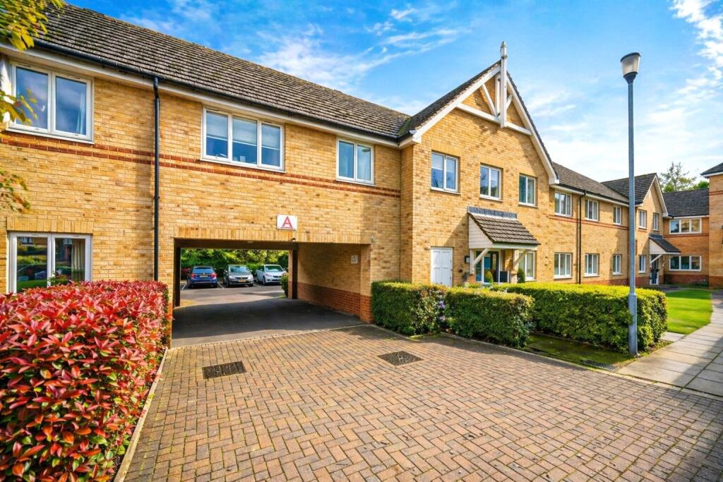 Main image of property: Woodlands Close, Guildford, Surrey, GU1