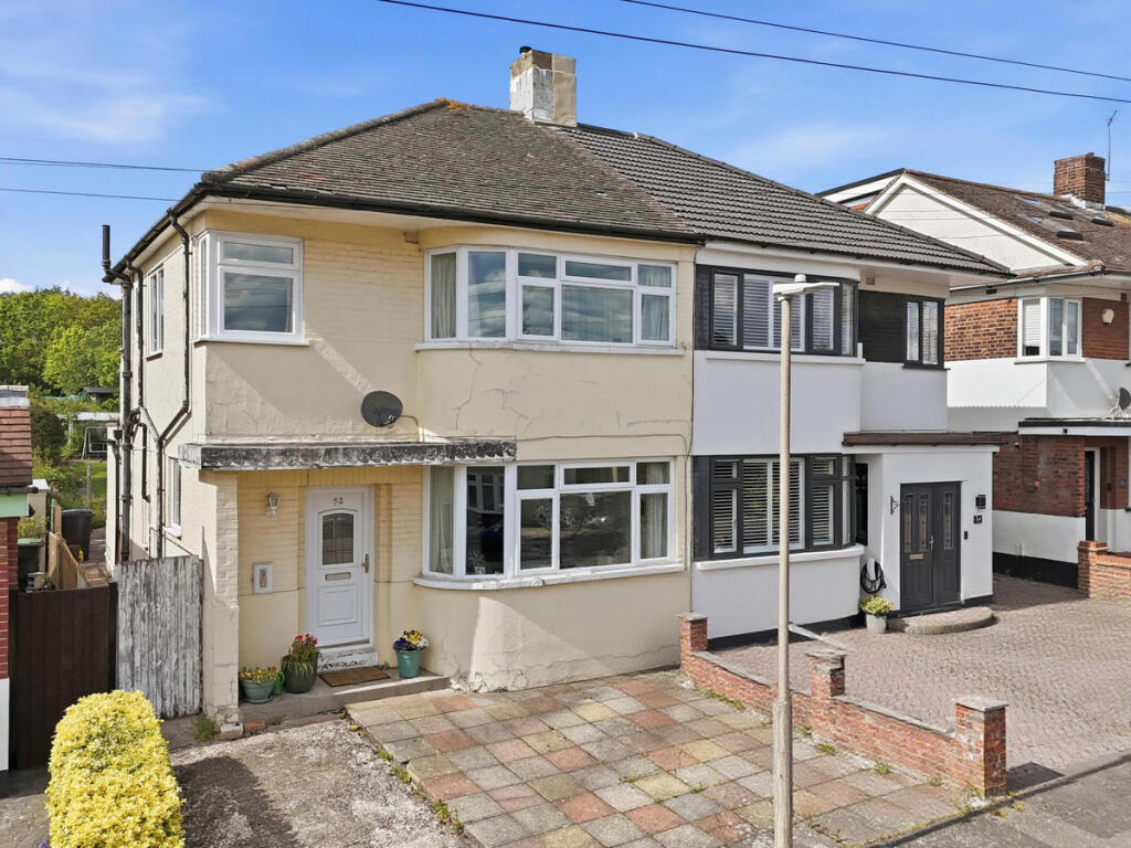 Main image of property: Stonards Hill, Loughton, IG10