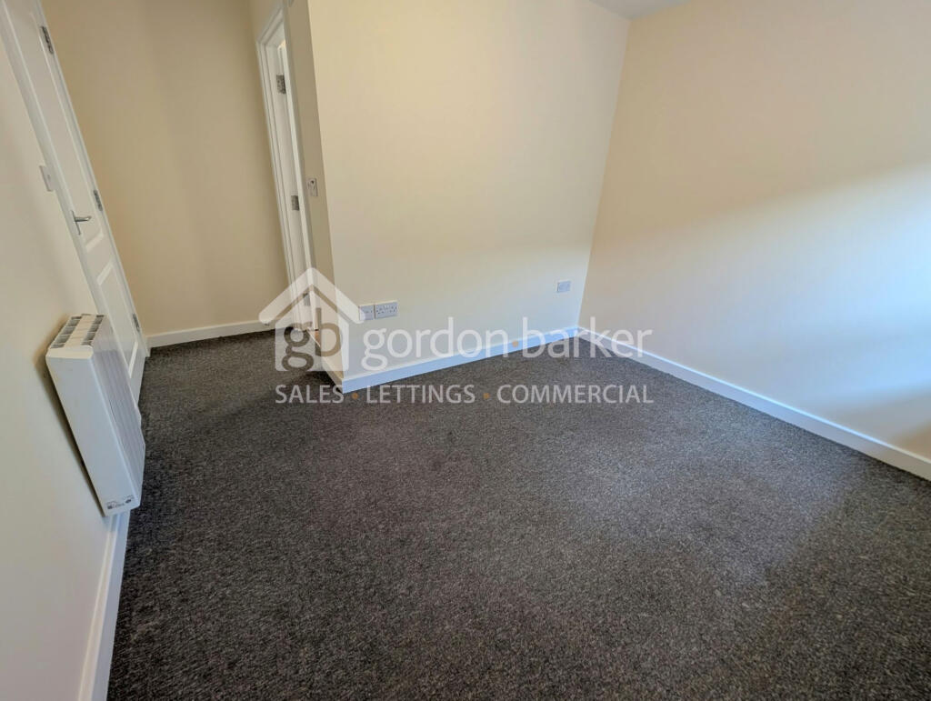 Apartment in Bournemouth, Branksome, Poole - More