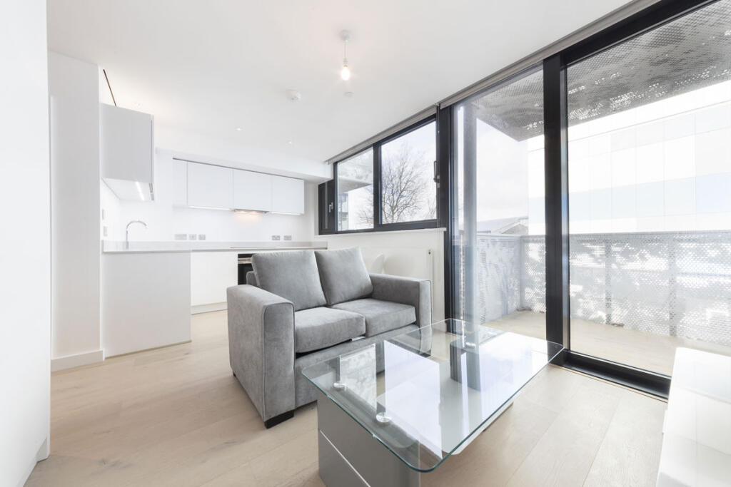 Main image of property: Highgate Hill, Archway