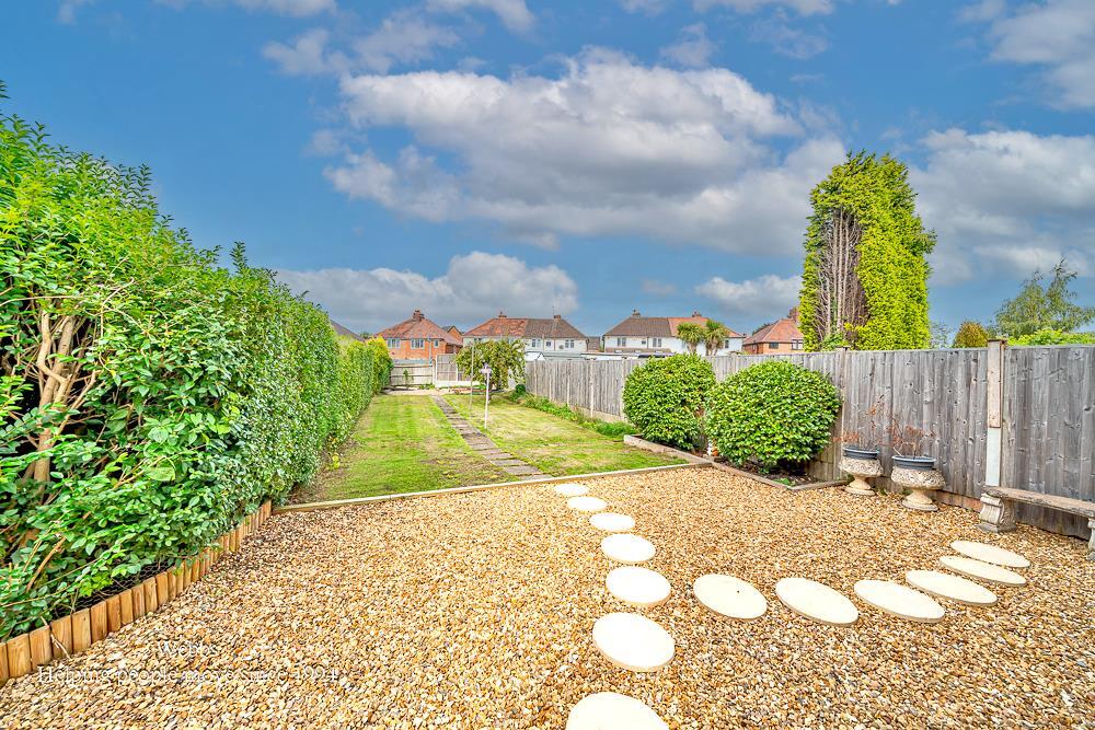 House in Walsall, High Heath - View 4