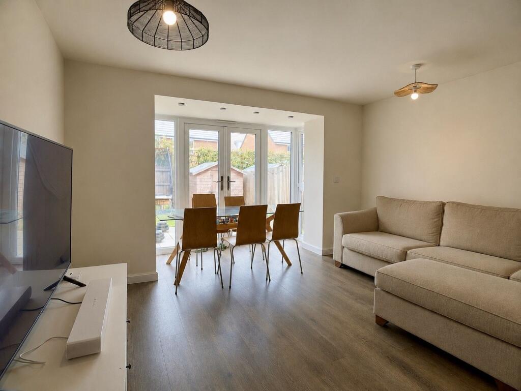 House in Milton Keynes, Broughton and Milton Keynes - View 5