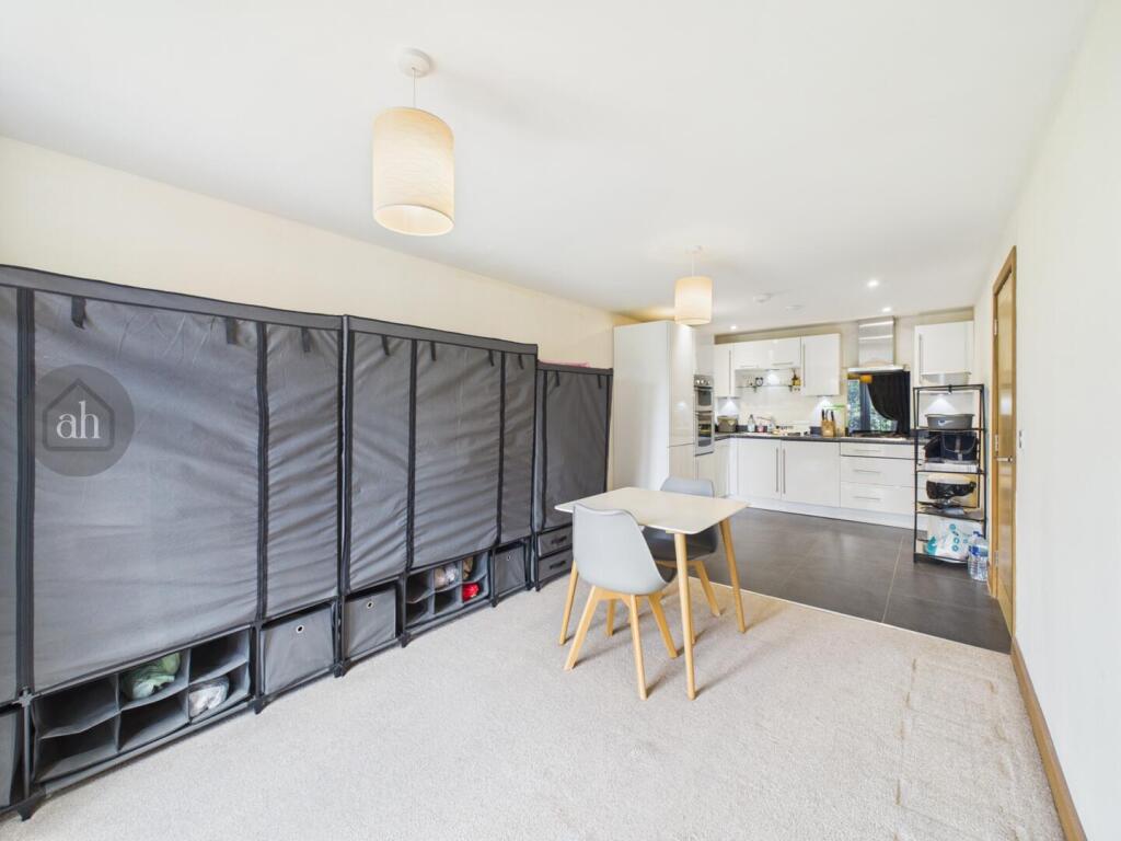 Apartment in Ipswich - View 4