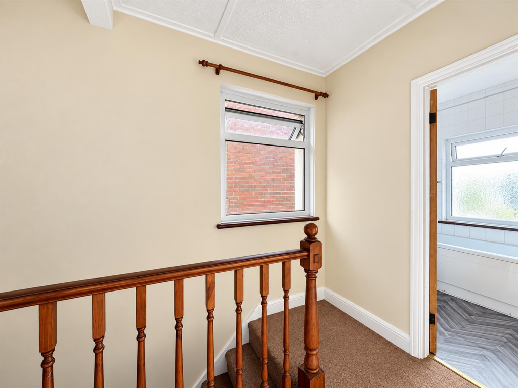House in Ashford, Willesborough - View 5