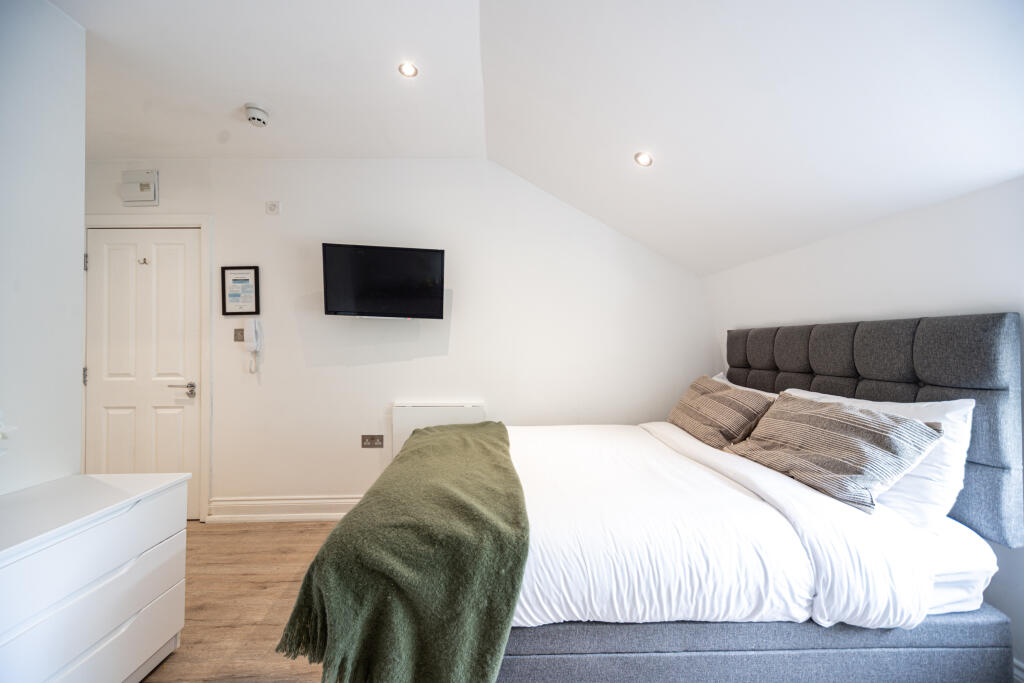 Studio flat for rent