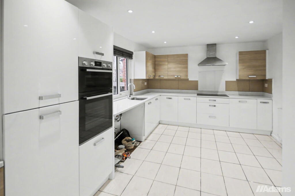 Main image of property: Portsmouth Place, Murdishaw, Runcorn, WA7 6JG