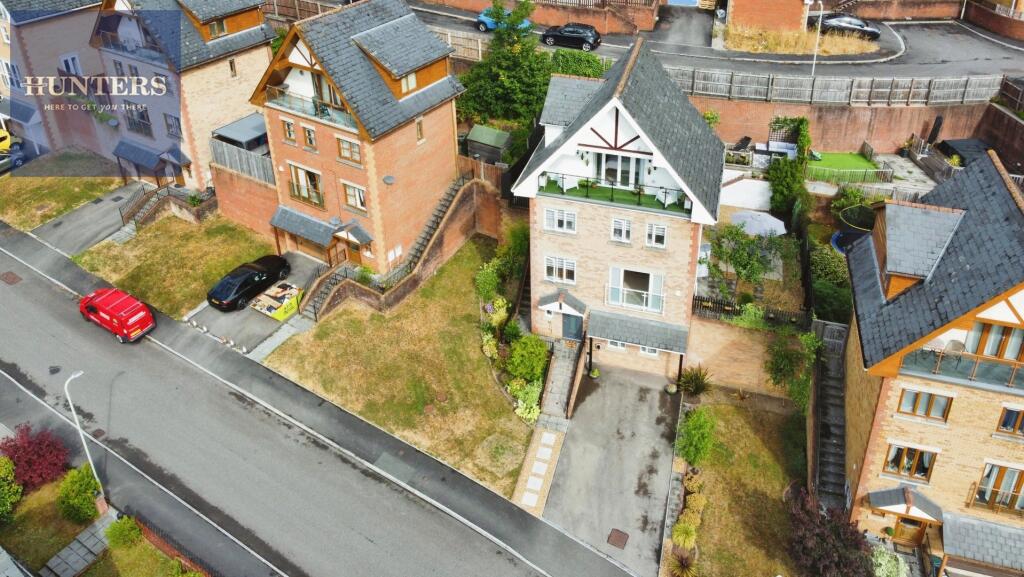 Gerddi Ty Bryn, Pencoed, Bridgend