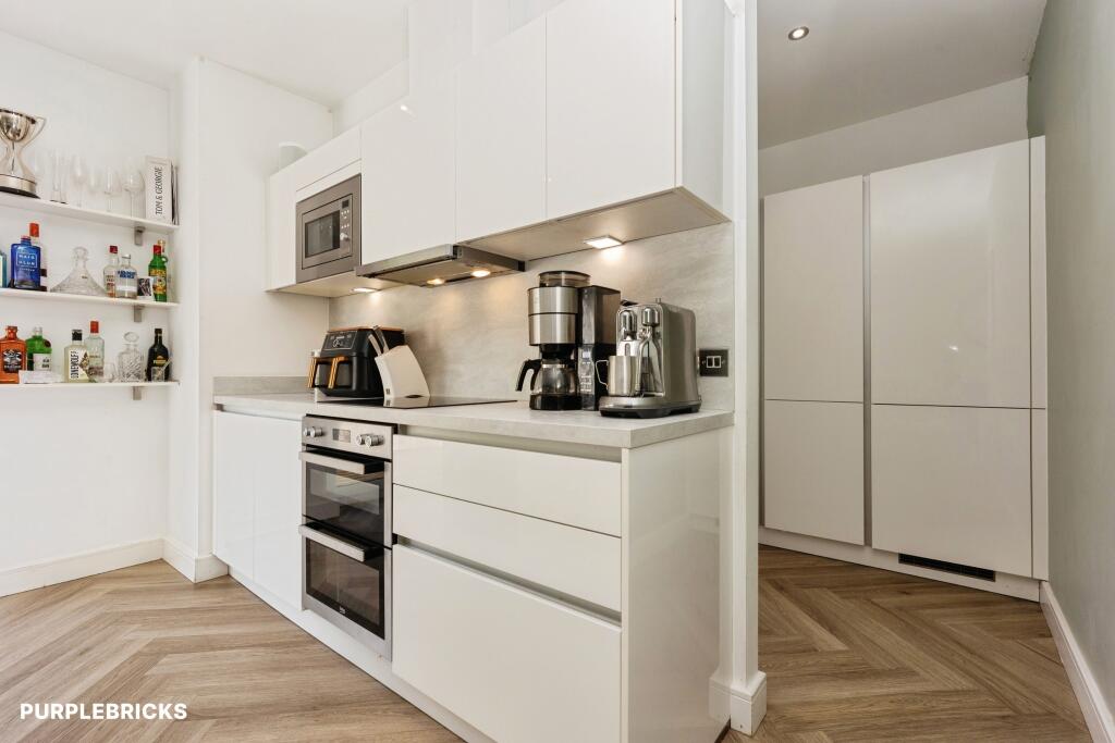 House in Tameside, Mossley - View 5