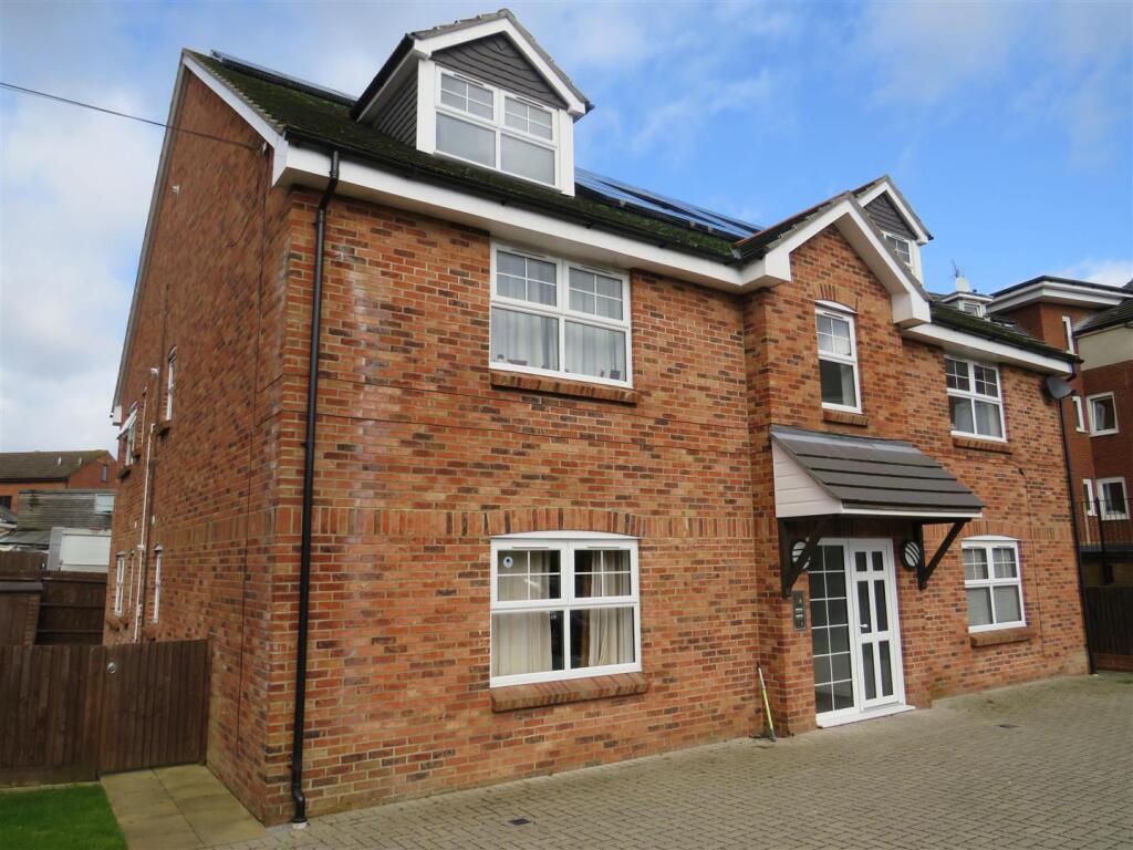 Main image of property: Mulberry Mews 64, Botley Road, Park Gate, Southampton