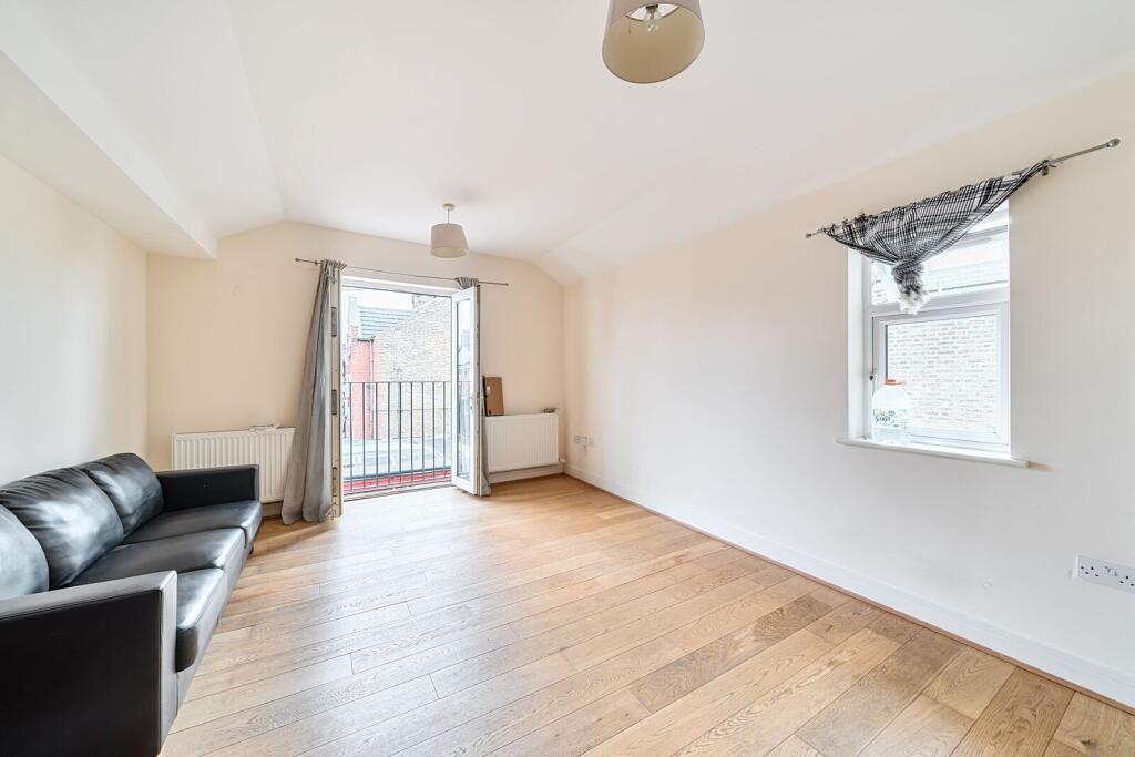 Apartment in London - View 4