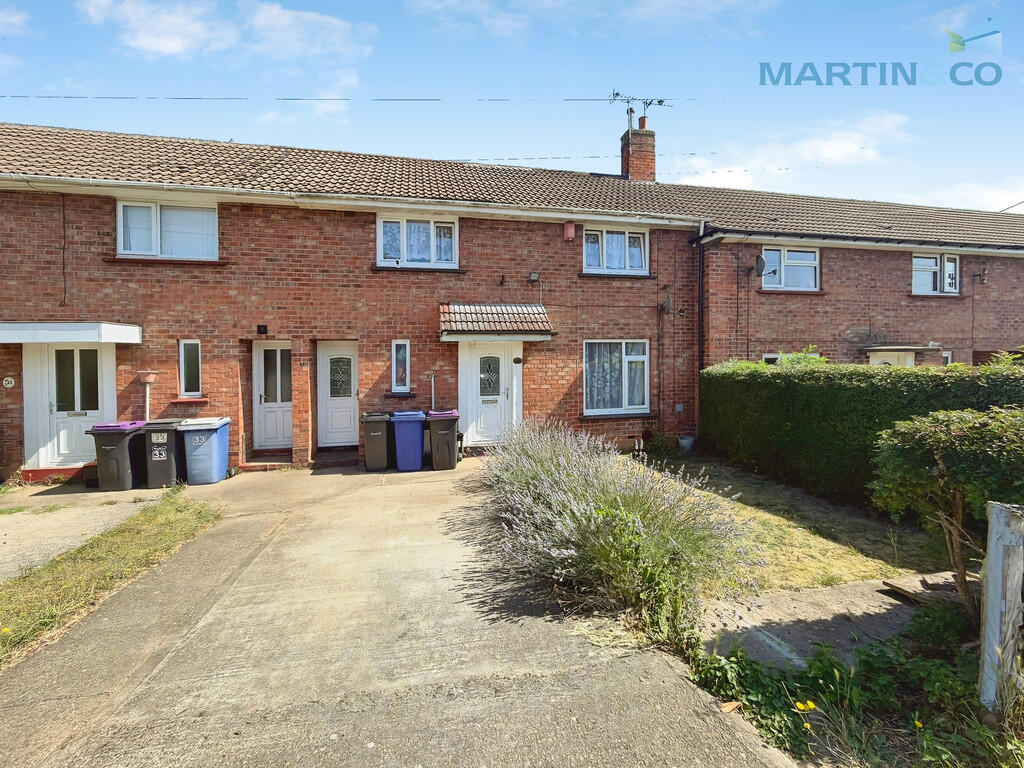 3-bed terraced on Heapham Road, Gainsborough, £127,500