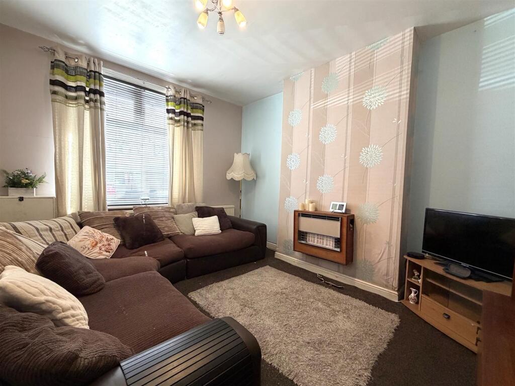 House in Bolton, Wingates, Westhoughton - View 2