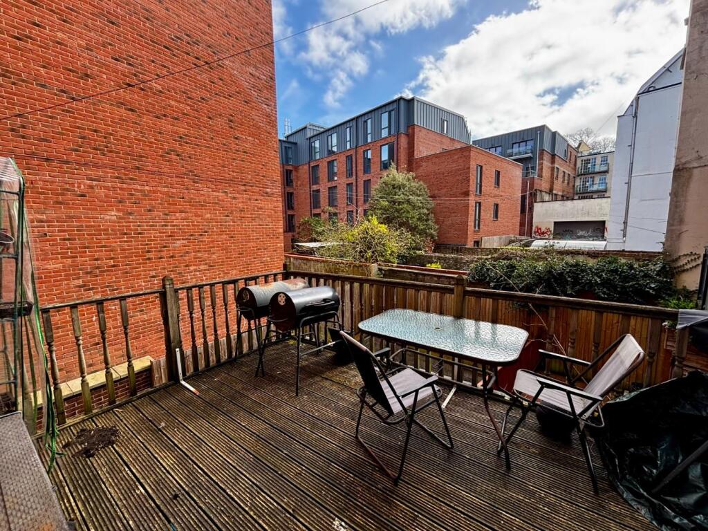 Main image of property: Balloon Court, Cave Street, St Pauls, Bristol BS2 8AG