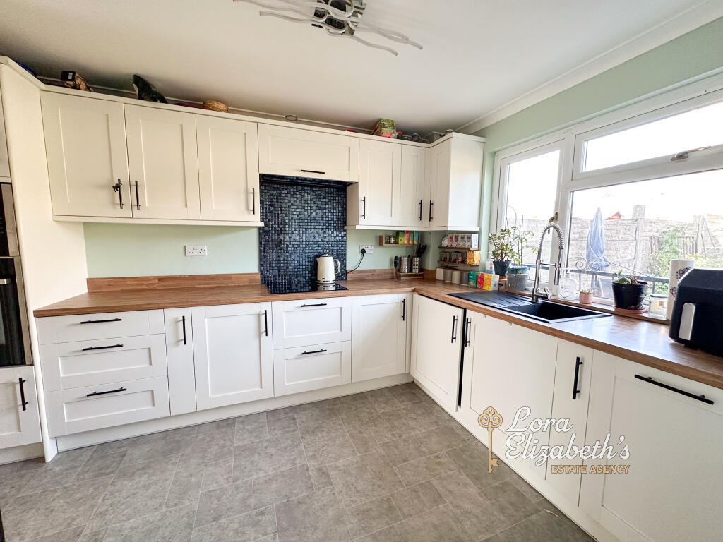 House in Ashfield, Kirkby-in-Ashfield, Sutton-in-Ashfield - View 2
