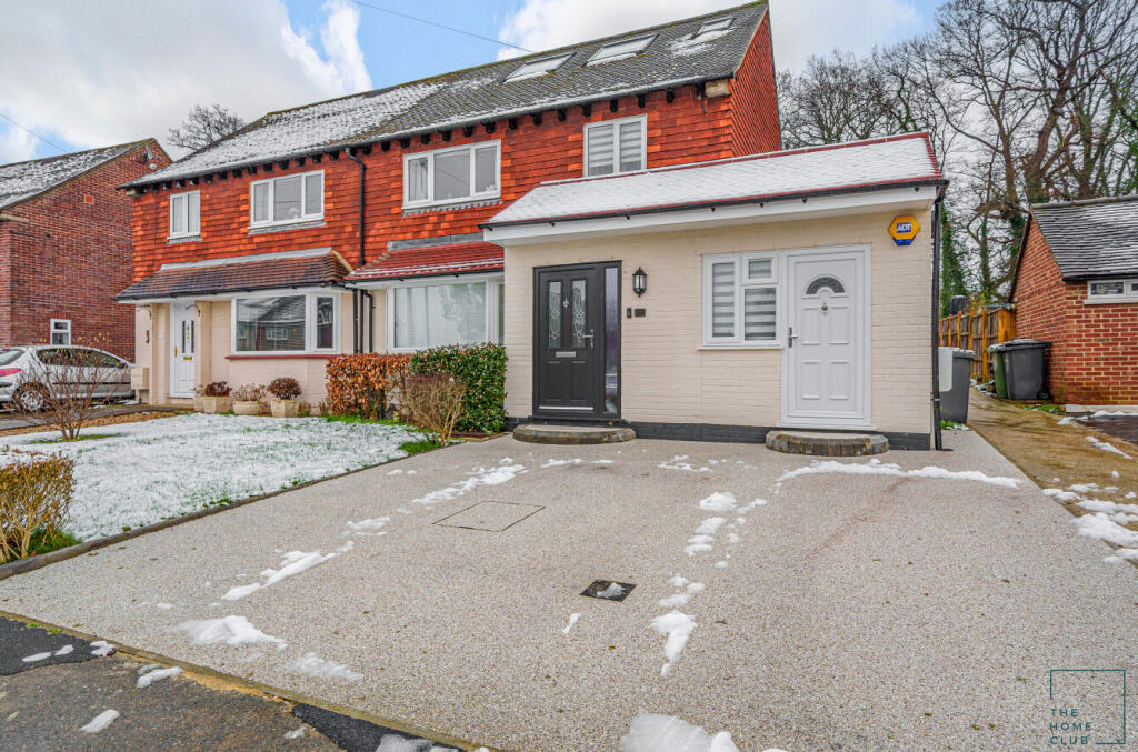 Main image of property: 82 Gosden Hill Road, Guildford, GU4