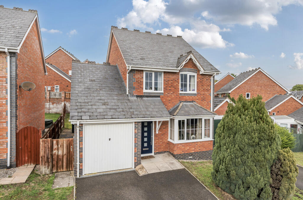 Main image of property: Llwyn Perthi, Arddleen, Llanymynech, Powys, SY22
