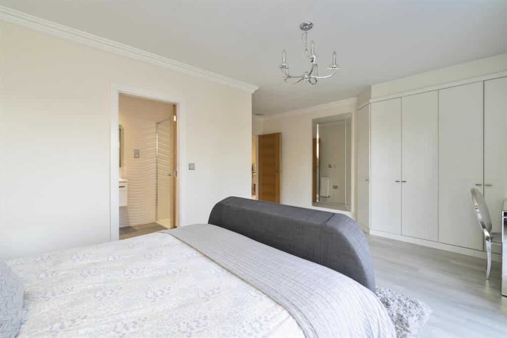 Additional image 19 of Avenue Road, Dorridge, Solihull