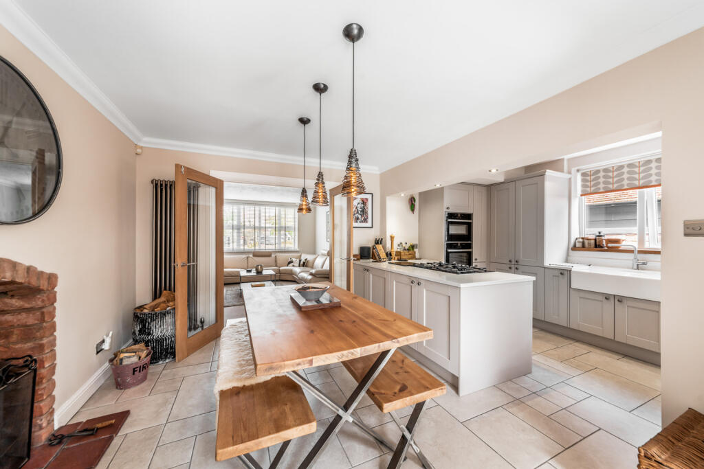 House in Dudley - View 2