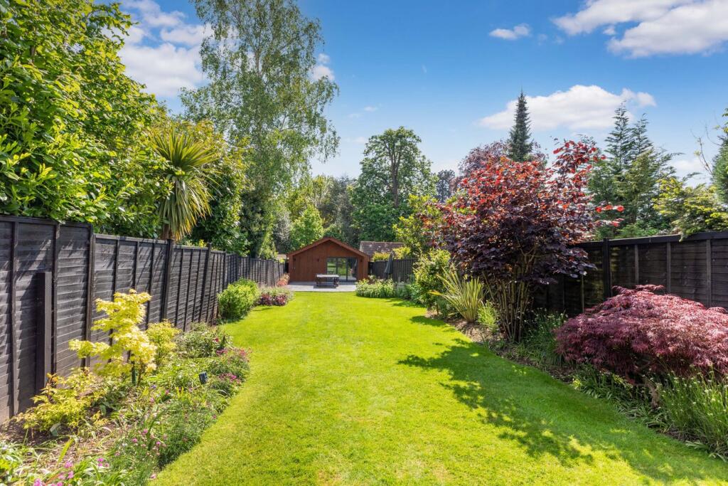 Sussex Place, Slough, SL1 - View 4