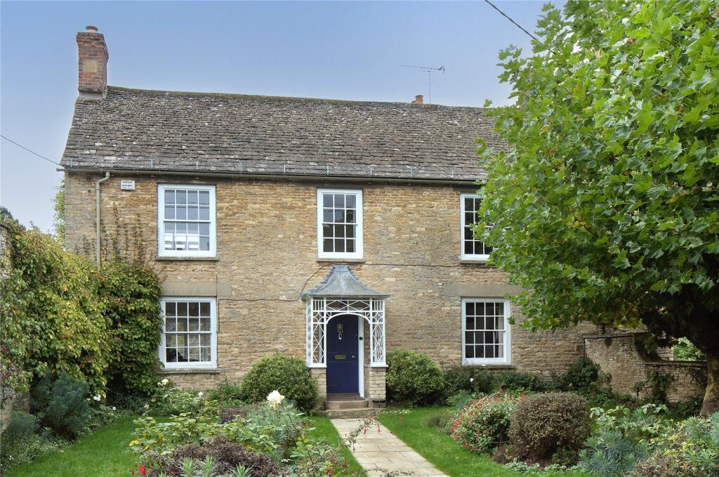 Main image of property: High Street, Bampton, Oxfordshire, OX18