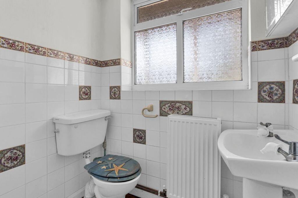 House in Harrow - More