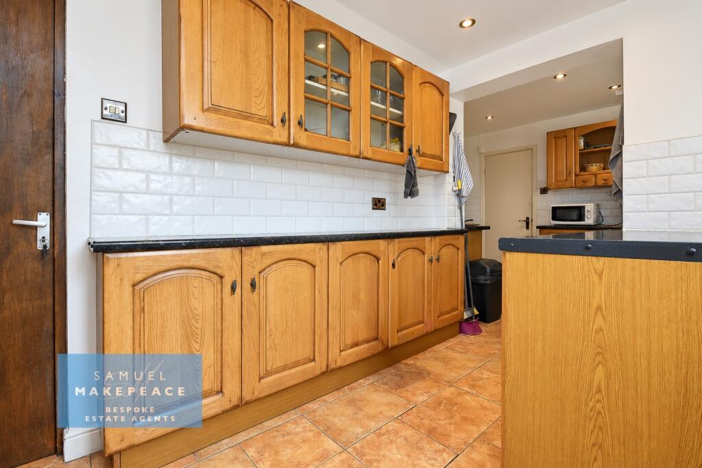 House in Stoke-on-Trent - More