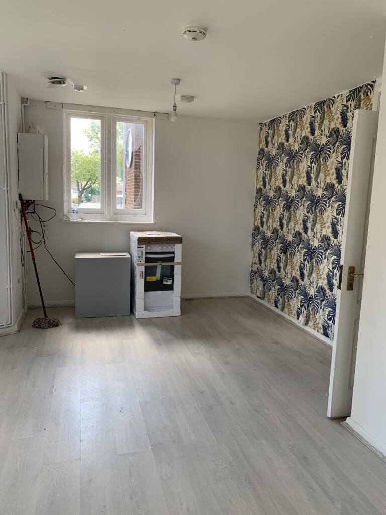 Apartment in Birmingham, New Oscott - View 4