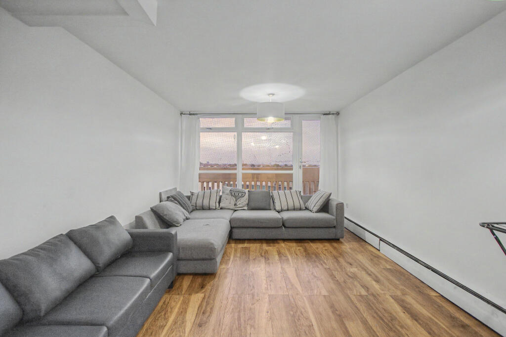 Apartment in London - View 3