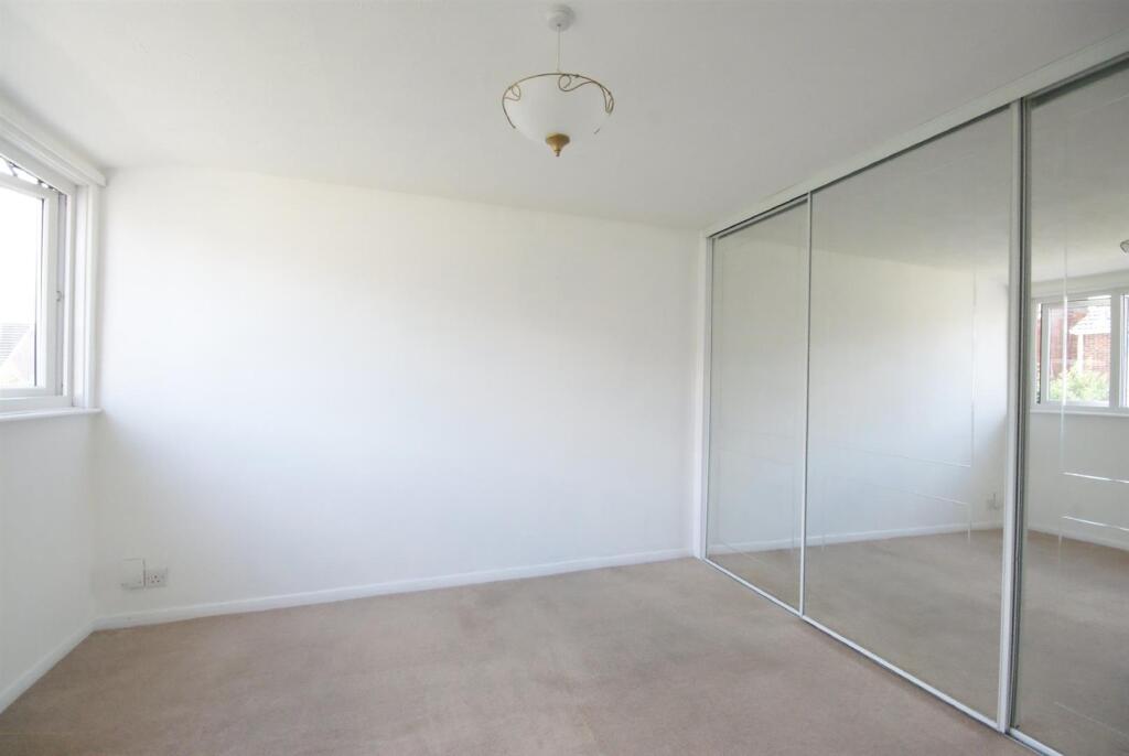 House in Lincoln, Bracebridge Low Fields, Boultham Moor - More