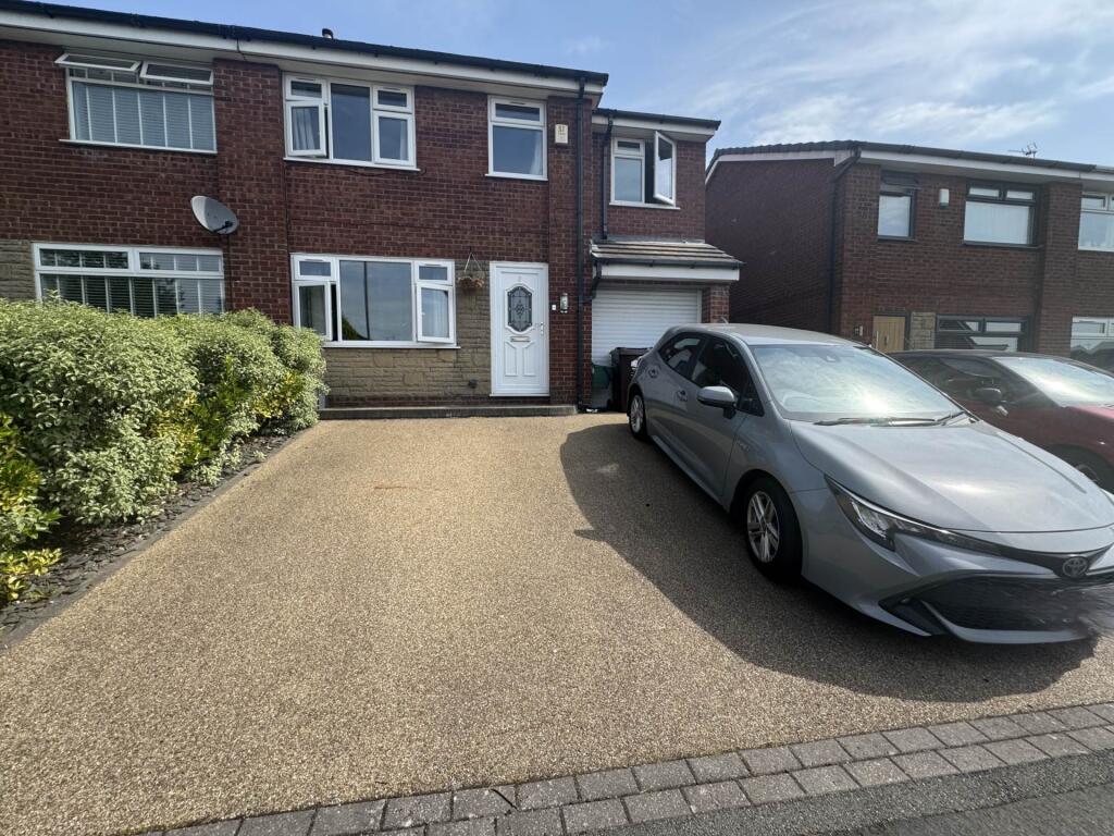 Main image of property: 3 Hazelwood, Chadderton, Oldham, OL9 9TB