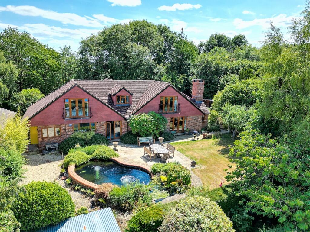 Main image of property: Green Street, Hazlemere, Buckinghamshire, HP15
