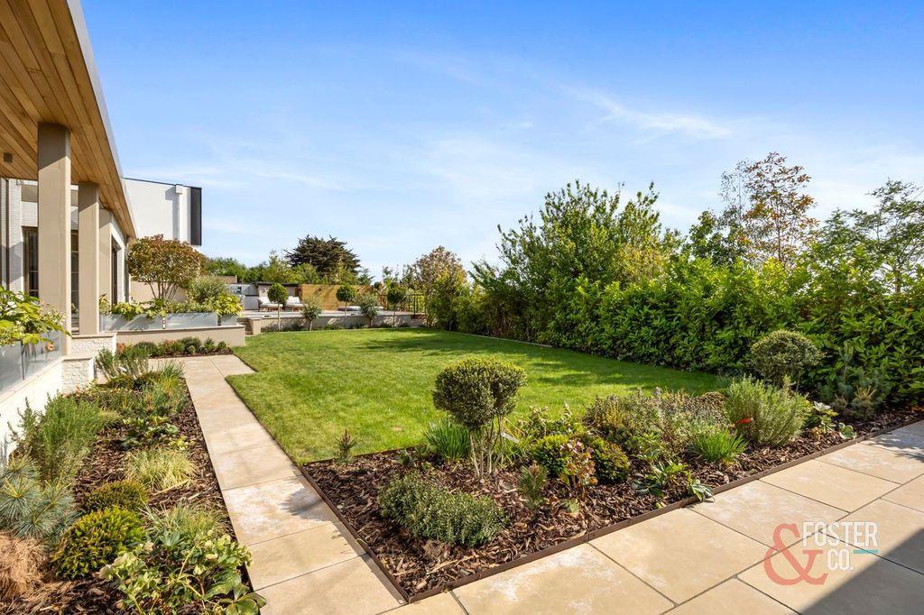 House in Hove, Hangleton - View 6