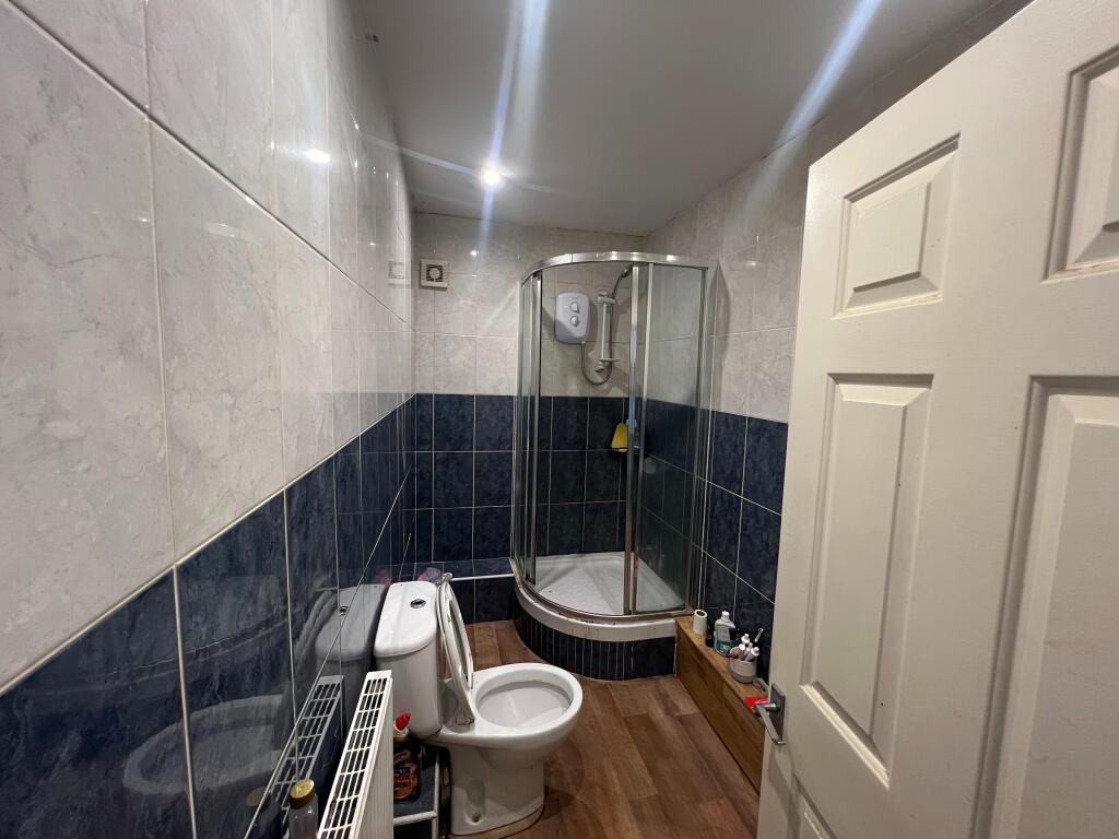 Apartment in Wakefield - More