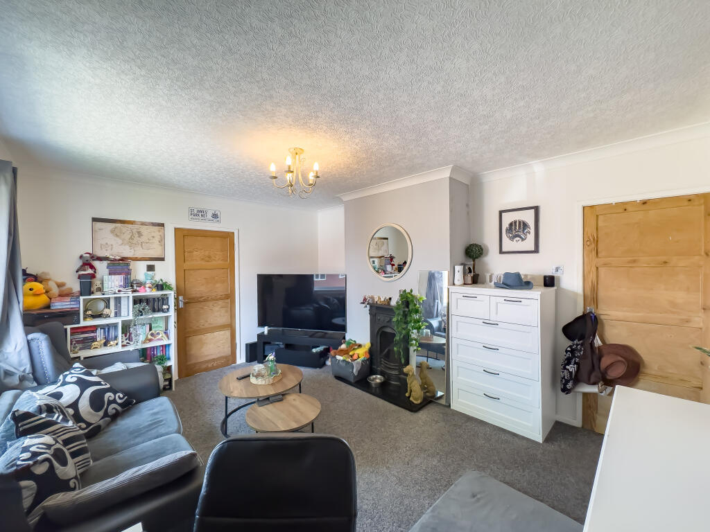 Apartment in North Tyneside, North East - View 2
