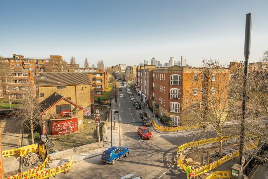 Main image of property: Sidney Street, Canary Wharf