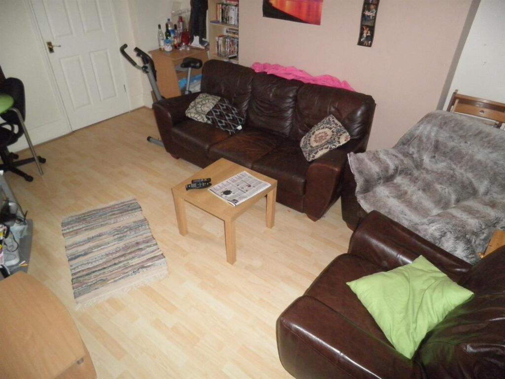 3 bedroom penthouse for rent