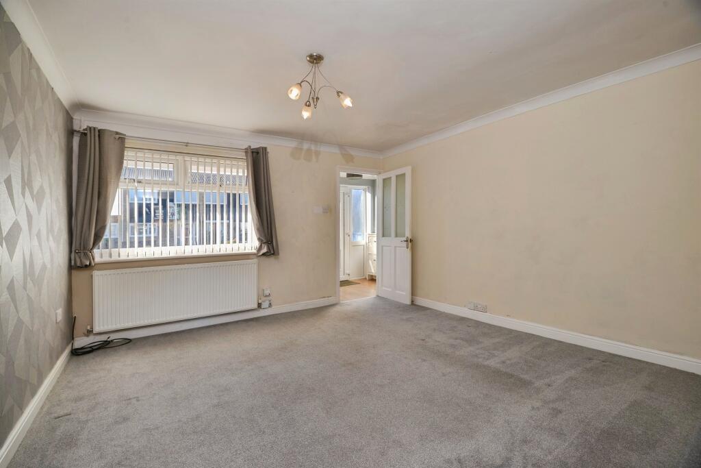 Eastleigh, Thornaby, Stockton-On-Tees photo 3