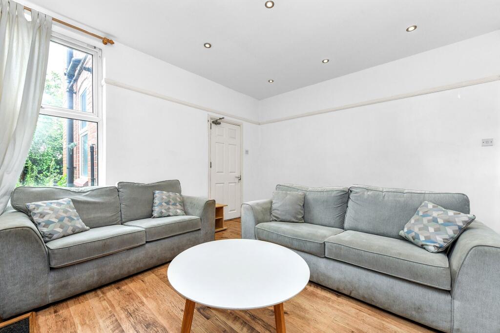 House in Nottingham - View 5