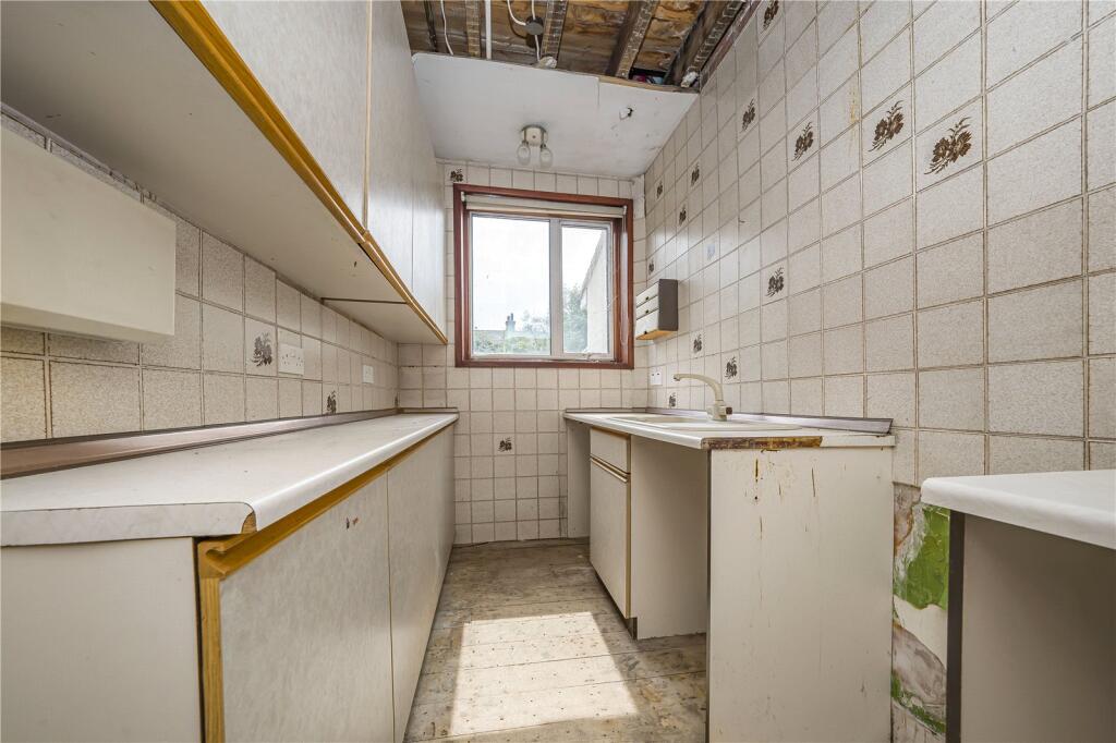 House in New Malden, West Barnes - View 4