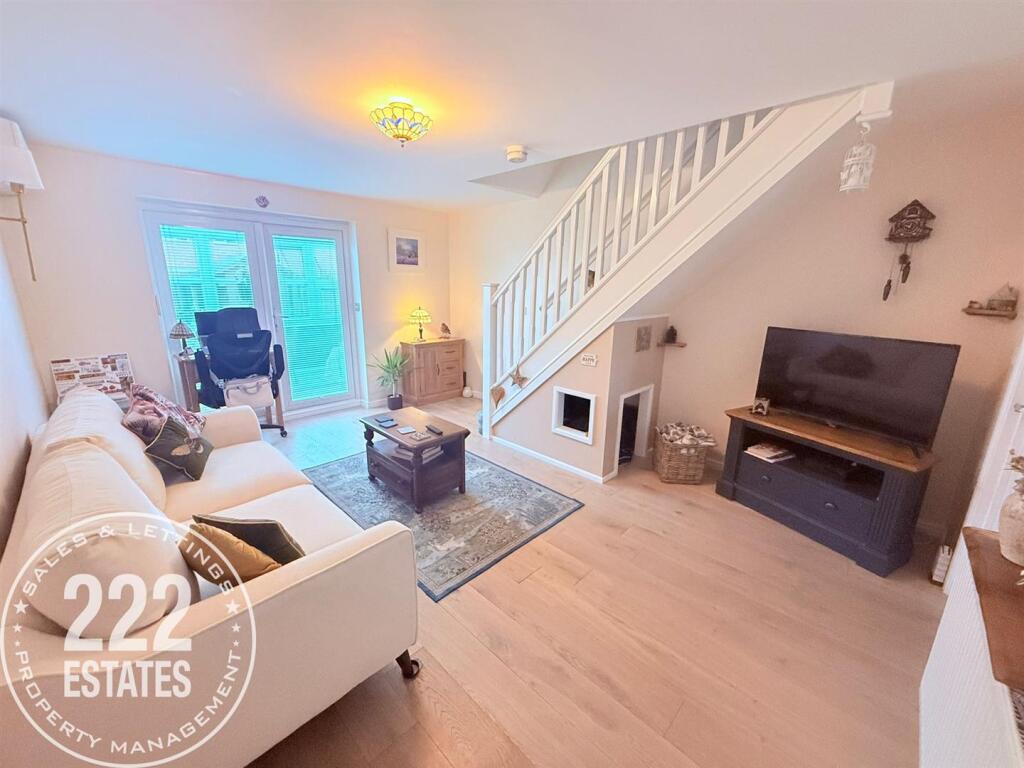 Glossop Close, Warrington photo 2