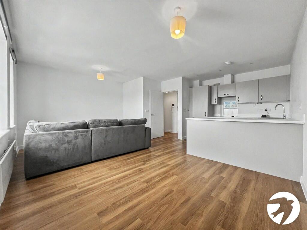 Apartment in Chatham, Medway - View 3