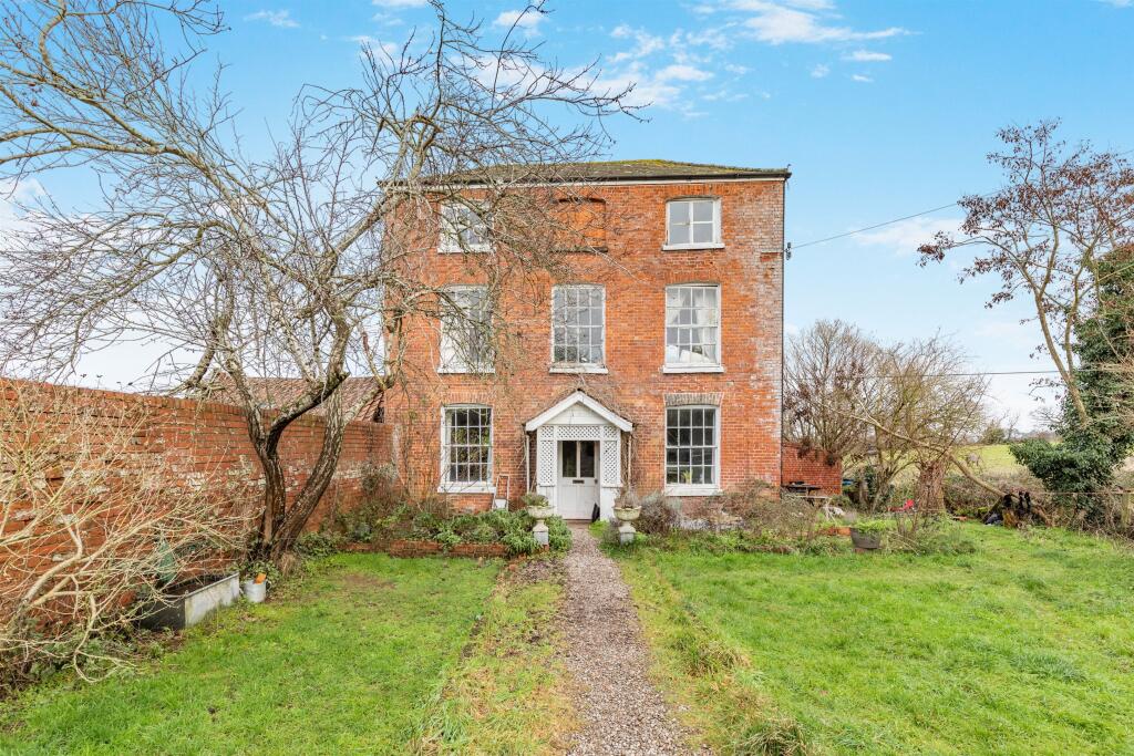 Main image of property:  Clehonger