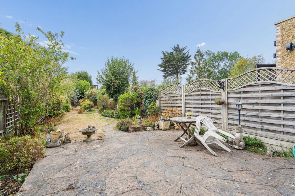 House in Watford - View 4