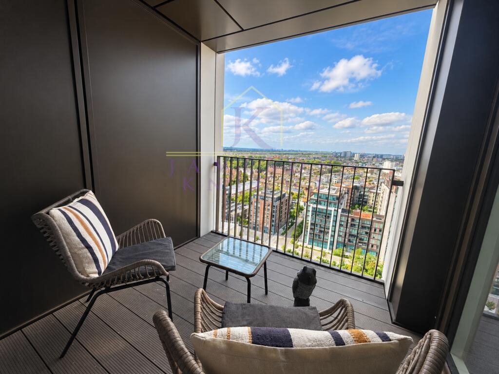 Apartment in London - View 3