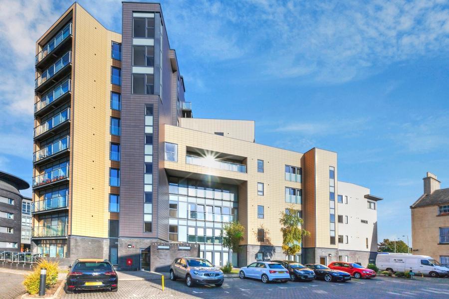 Main image of property: 92 London Road, MERCHANT CITY