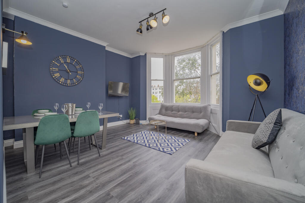 2 bedroom flat for rent