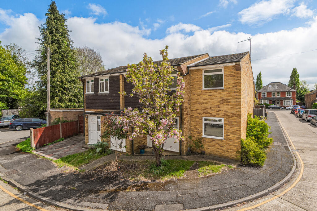 Main image of property: Birchwood Drive, West Byfleet, KT14