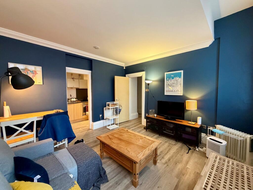 Apartment in Birmingham, Jewellery Quarter - View 4