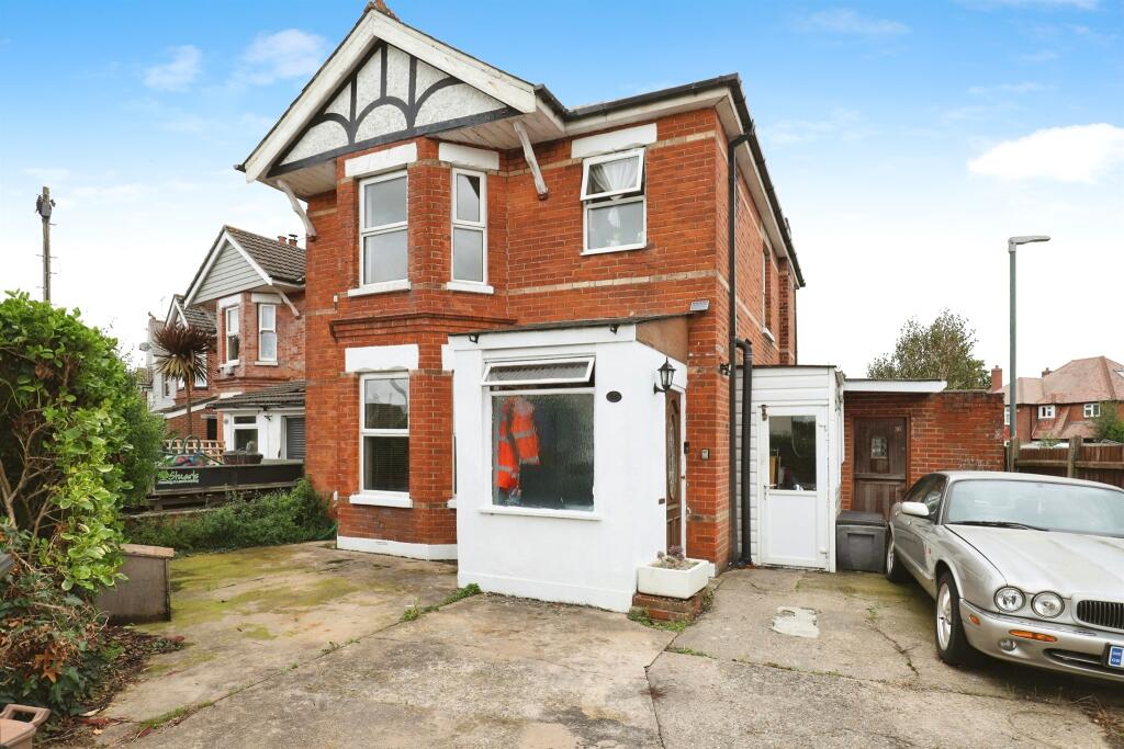 Main image of property: Evelyn Road, Bournemouth