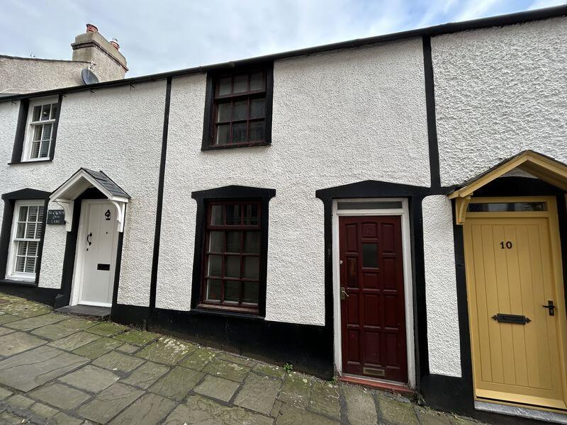 2-bed terraced on Crown Lane, Conwy, £135,000